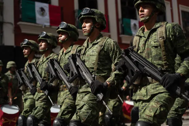 Los hombres que nunca tramitaron su cartilla pueden regularizar su situación durante la convocatoria de este año. /.istock