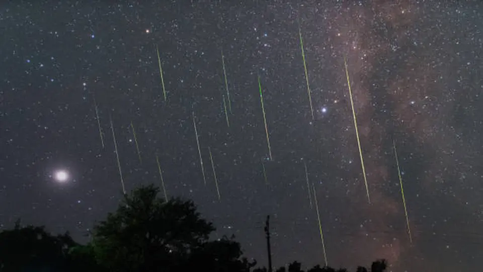 ¿Cuándo ver la lluvia de estrellas Épsilon Perseidas 2026 en México?