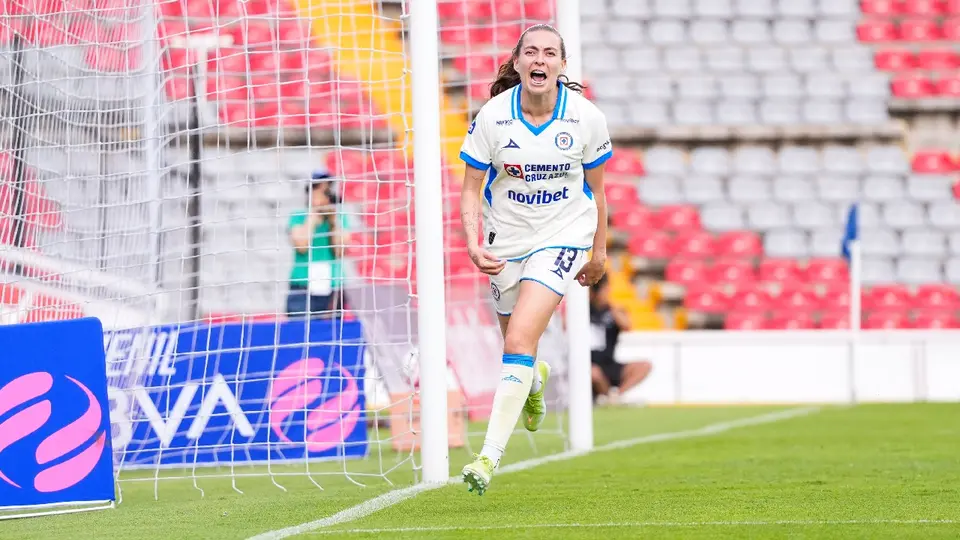 Daniela Calderón celebrando gol en Liga Femenil BBVA ante Querétaro Femenil | IMAGO7