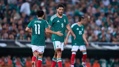 Gilberto Mora se acerca a Europa; Raúl Jiménez le manda 'consejo' para escoger equipo