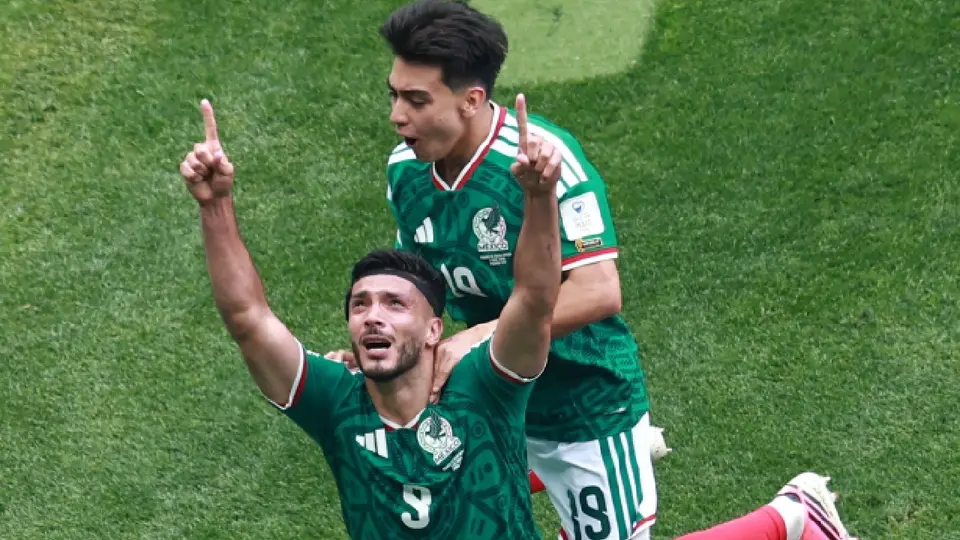 Gilberto Mora celebrando gol de Raúl Jiménez en la Copa del Mundo | MEXSPORT