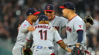 Guardians superan a White Sox y siguen con vida en la Serie Divisional de la Liga Americana