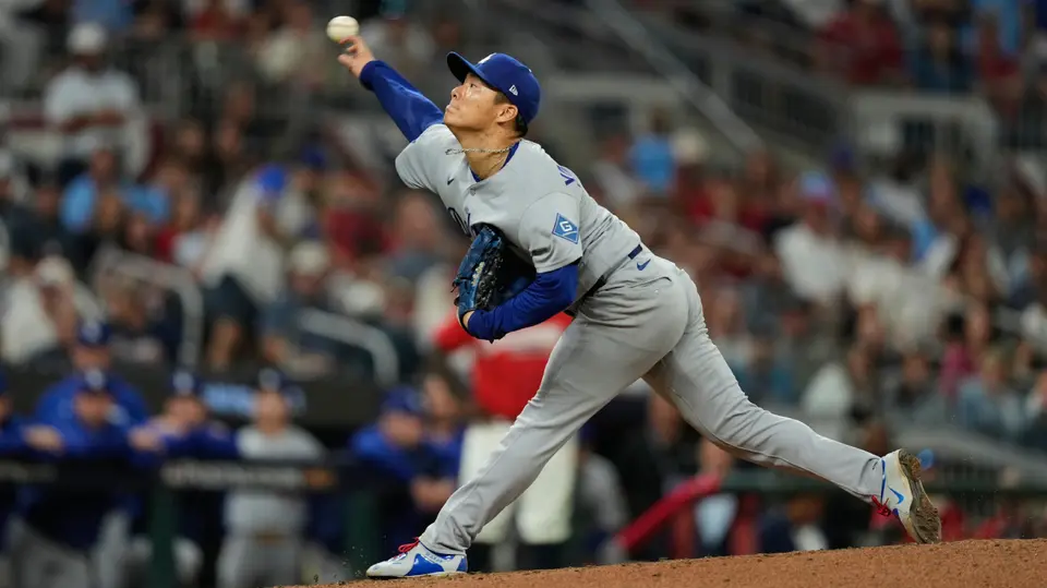 Yoshinobu Yamamoto dominó la ofensiva de los Braves | AP
