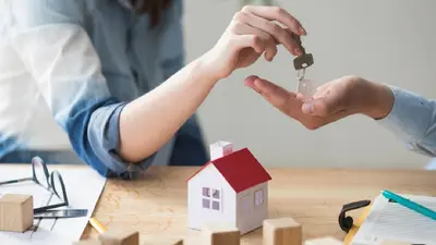 ¿Infonavit o crédito bancario? Qué conviene más para comprar casa en 2026