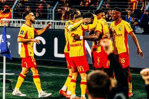 Lens se niega aplazar su partido ante el PSG, que busca mas días de descanso por Cuartos de Champions