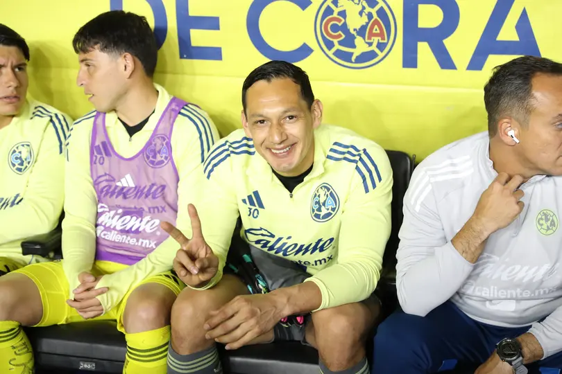 Rodolfo Cota, en el banquillo de América | GINA SÁNCHEZ
