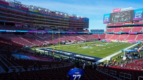 Super Bowl LX: aficionados hacen vibrar Santa Clara para el Gran Juego de la NFL