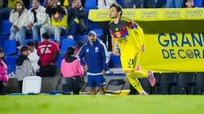 ¡Ya está aquí! Raphael Veiga debuta con América en el duelo ante Rayados