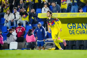 ¡Ya está aquí! Raphael Veiga debuta con América en el duelo ante Rayados
