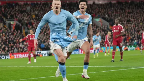 Manchester City se impone a Newcastle United y no se rinde por el título de la Premier League