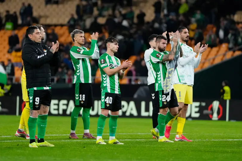 Betis fue goleado por los Colchoneros en Copa | AP