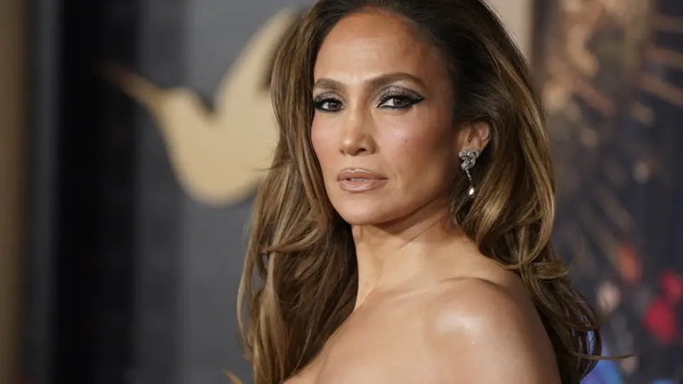 El respaldo de Jennifer Lopez destacó el orgullo boricua antes del espectáculo de medio tiempo./ AP