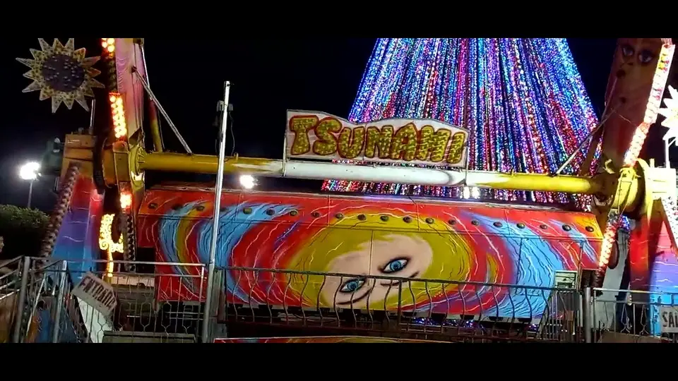 El desplome del juego mecánico reabrió el debate sobre la seguridad en ferias y atracciones mecánicas./ RS