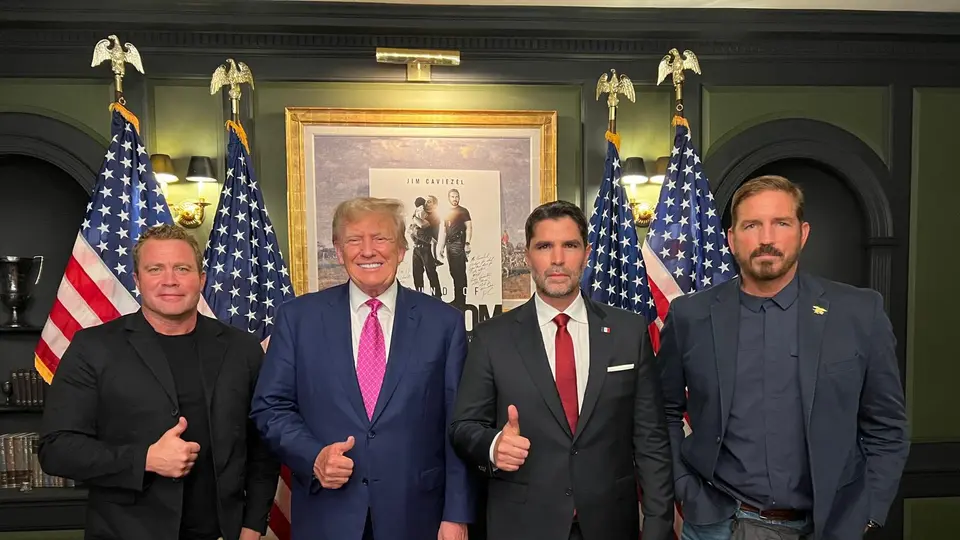 El exactor mexicano continúa apoyando a Donald Trump hasta en el Super Bowl / IG: @EVerastegui