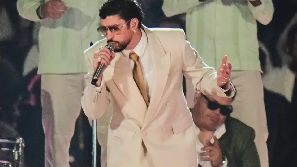 La participación de Bad Bunny en el medio tiempo del Super Bowl LX ha generado apoyo y críticas en Estados Unidos./AP
