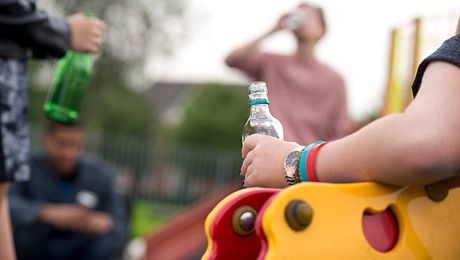 INEGI revela que beber alcohol en calles es la principal conducta antisocial en México