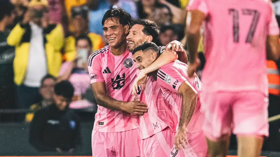 Messi y Berterame en festejo de gol en Ecuador | @InterMiamiCF