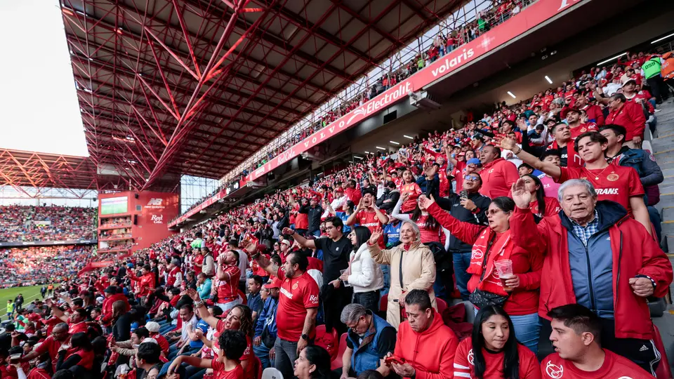 Afición de Toluca y Cruz Azul en las tribunas del Nemesio Diez durante la Jornada 5 del Clausura 2026 | IMAGO 7