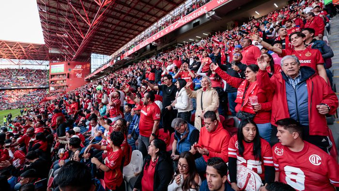 Afición de Toluca y Cruz Azul en las tribunas del Nemesio Diez durante la Jornada 5 del Clausura 2026 | IMAGO 7