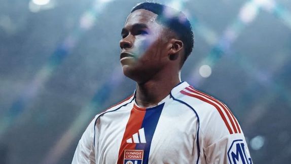 Endrick comanda el triunfo de Lyon frente al PSG y aprieta la Ligue 1