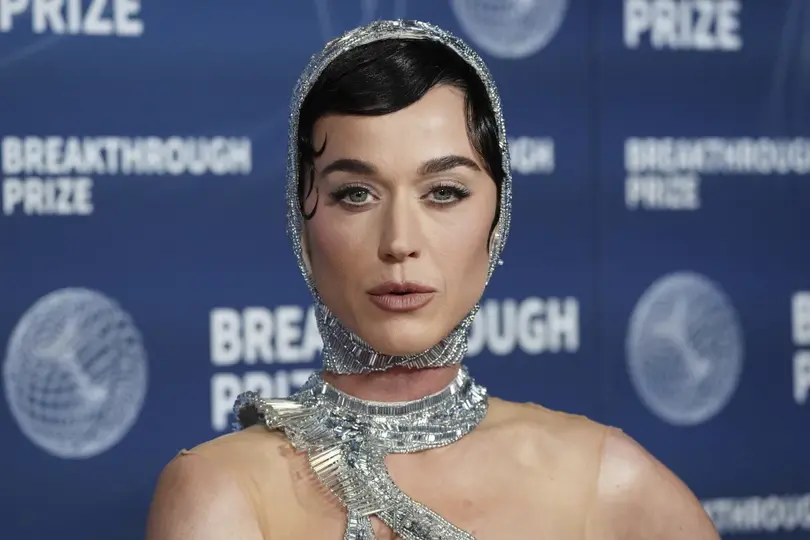 Katy Perry encabezó el espectáculo de medio tiempo del Super Bowl XLIX y ahora envió un mensaje de apoyo al artista puertorriqueño./ AP