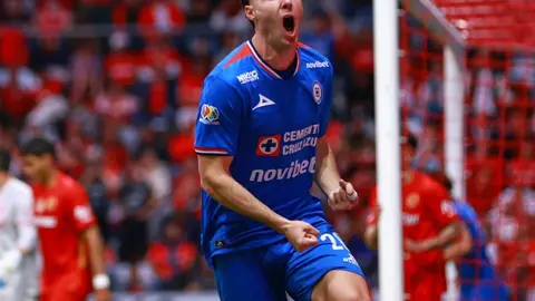 Paradela habló sobre el debut de Ebere | MEXSPORT