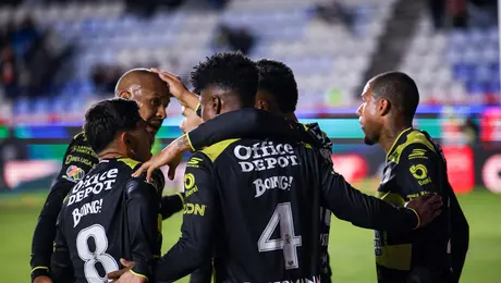 Salomón Rondón impulsa victoria de Pachuca sobre Bravos de Juárez