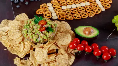 Super Bowl LX: ¡No todo es guacamole! Otras botanas con aguacate para disfrutar del partido