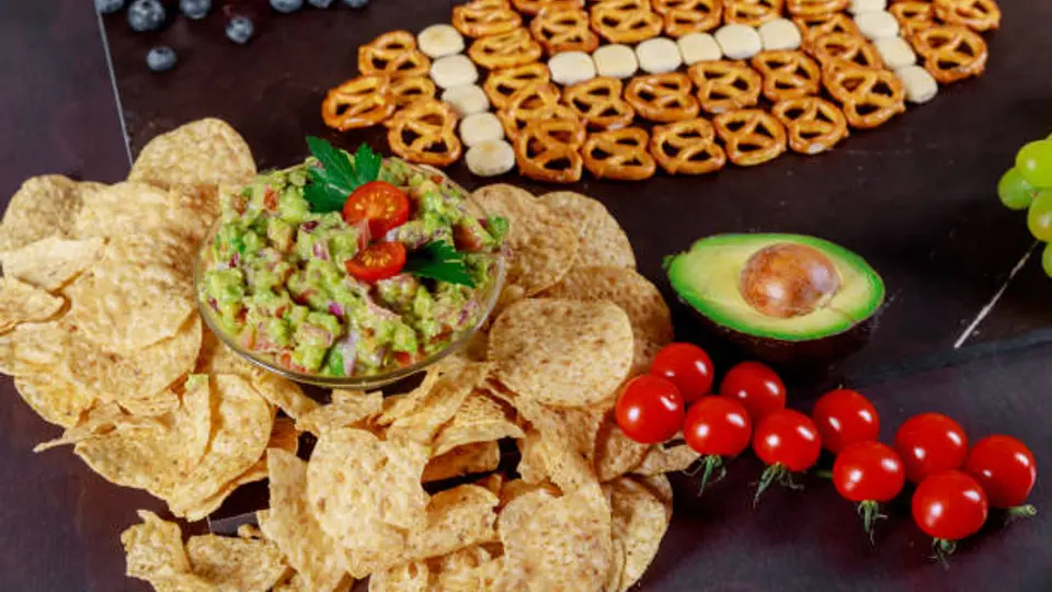 Super Bowl LX: ¡No todo es guacamole! Otras botanas con aguacate para disfrutar del partido