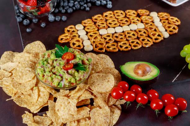 El aguacate es uno de los ingredientes más presentes en las reuniones del Super Bowl, gracias a su versatilidad y sabor./ Pixabay