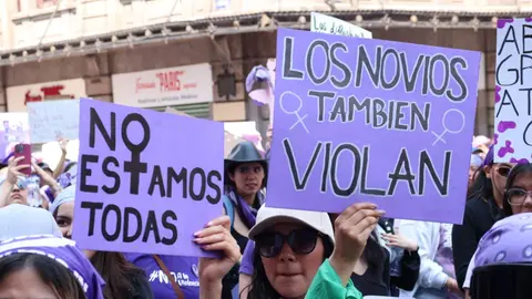 Colectivas, estudiantes, madres y trabajadoras participaron en la movilización del 8M en la capital del país./ Laura Medrano