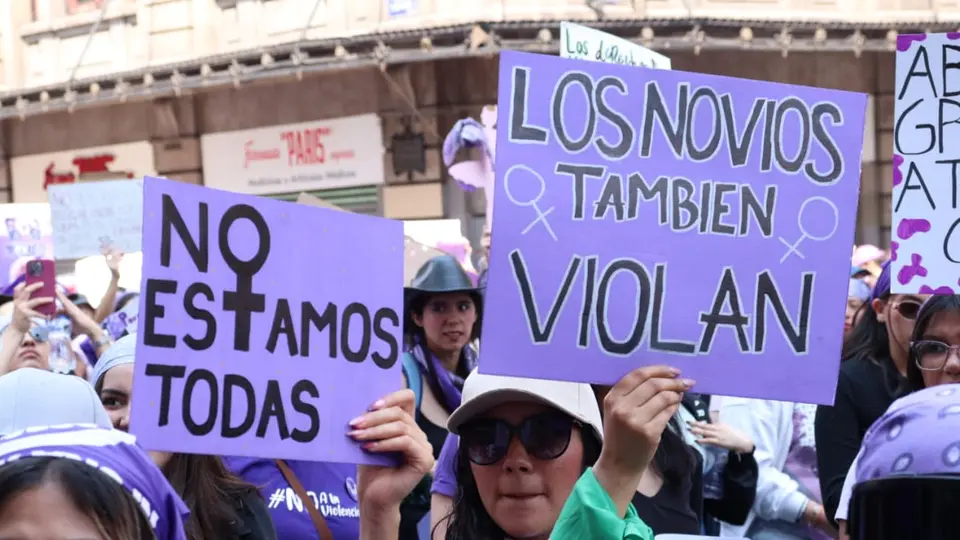 Colectivas, estudiantes, madres y trabajadoras participaron en la movilización del 8M en la capital del país./ Laura Medrano