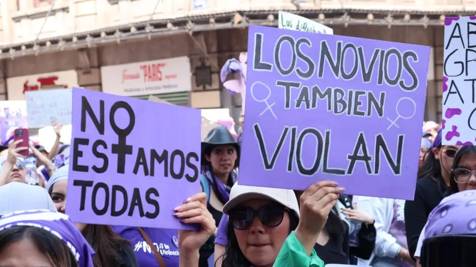 Colectivas, estudiantes, madres y trabajadoras participaron en la movilización del 8M en la capital del país./ Laura Medrano