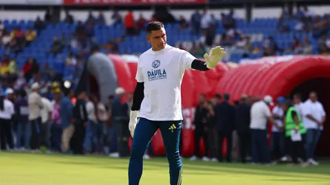 Malagón en el calentamiento del duelo América vs Querétaro I IMAGO7