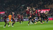 AC Milan derrota al Inter y se mete en la pelea de la Serie A