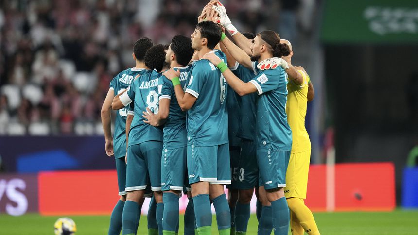 Jugadores de la Selección de Iraq previo a su participación en la Copa Árabe 2025 | GROSBY GROUP