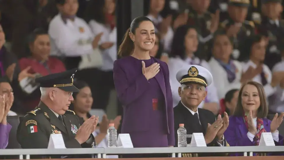 La presidenta reconoció el trabajo y la trayectoria de las mujeres que forman parte de las Fuerzas Armadas mexicanas./ X