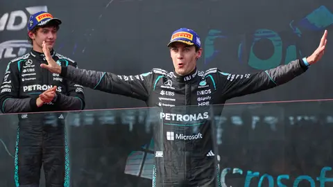 George Russell celebra en el podio del Gran Premio de Australia 2026 | AP