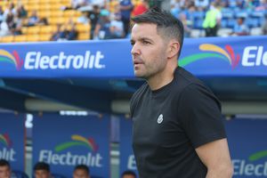 Larcamón levanta la mano por el Toro para Uruguay rumbo al Mundial