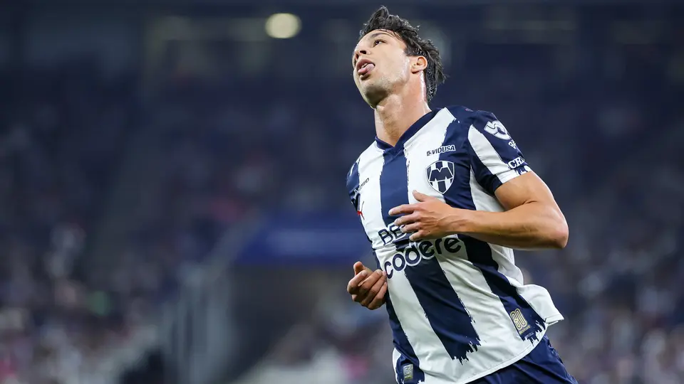 Óliver Torres, de Rayados, en partido del Clausura 2026 ante León | IMAGO7