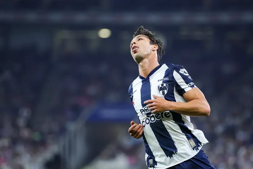 Óliver Torres, de Rayados, en partido del Clausura 2026 ante León | IMAGO7