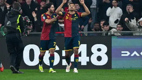 Genoa vence a la Roma con Johan Vásquez como titular