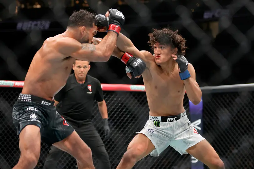 Raúl Rosas Jr. en su pelea co estelar de Las vegas I AP