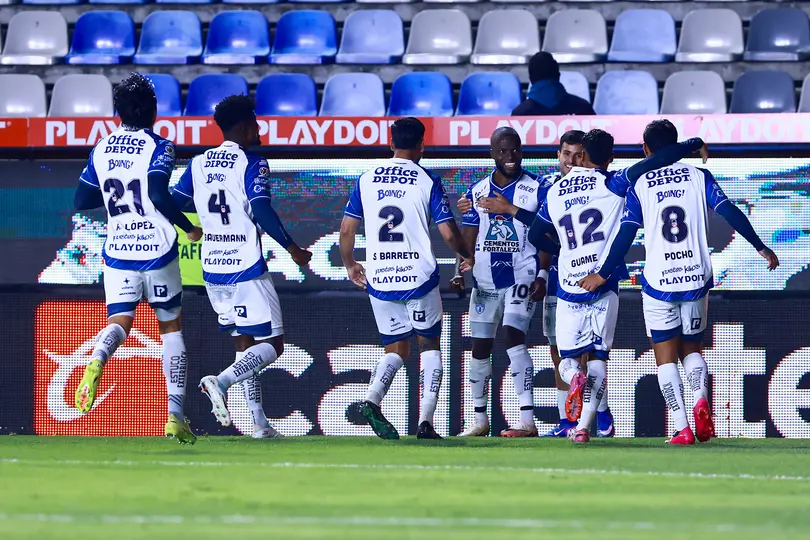 Valencia celebra su gol con Pachuca | MEXSPORT