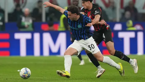 Derby entre AC Milan y el Inter de Milán I AP