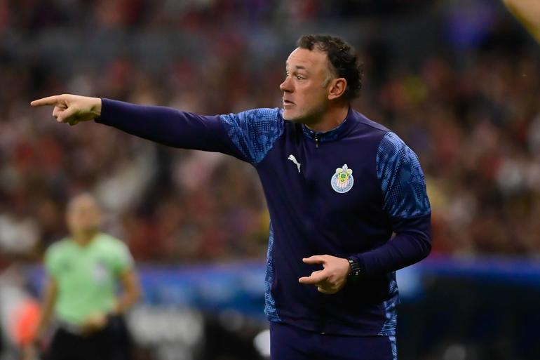 Gabriel Milito ha regresado al triunfo con su equipo | MexSport