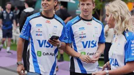 Arvid Lindblad irrumpe con fuerza en la Fórmula 1