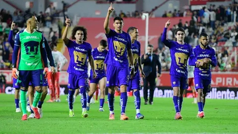 Jugadores de Pumas festejan victoria vs Necaxa en Liga MX I IMAGO7