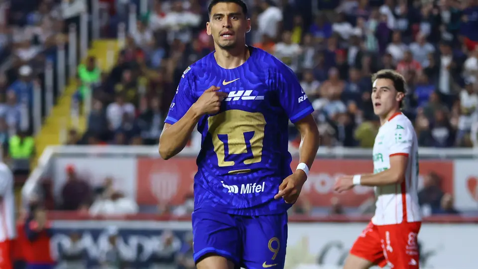 Memote Martínez celebra gol con Pumas vs Necaxa en Liga MX I IMAGO7