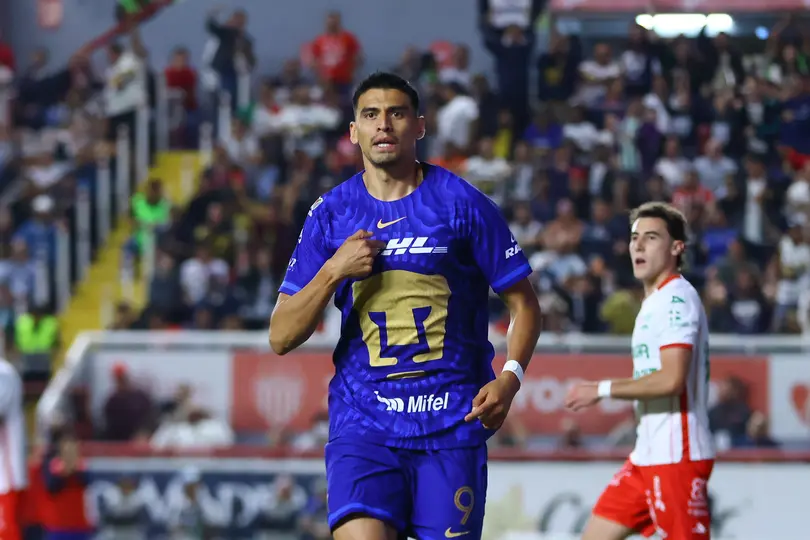 Memote Martínez celebra gol con Pumas vs Necaxa en Liga MX I IMAGO7
